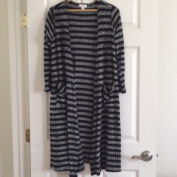 LuLaRoe Sweaters - LuLaRoe Sarah